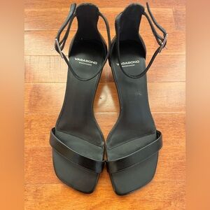 Vagabond Black Leather Sandal kitten Heels Size 7